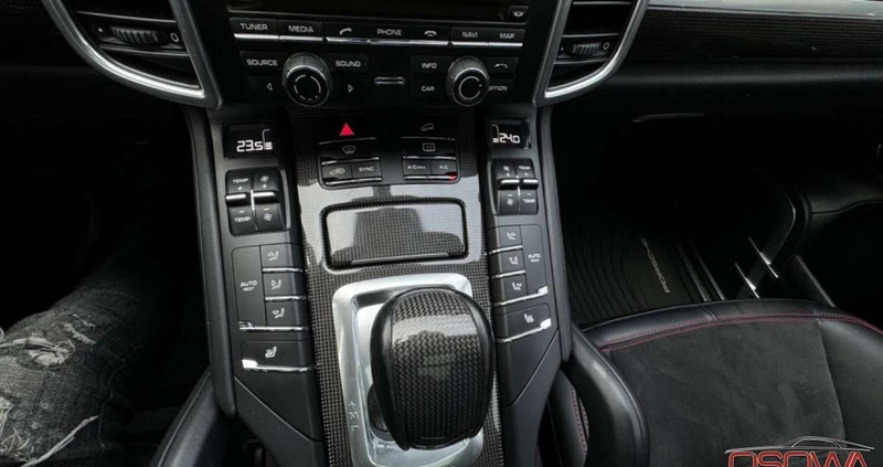 Porsche Cayenne cena 199998 przebieg: 125000, rok produkcji 2016 z Szczecin małe 781